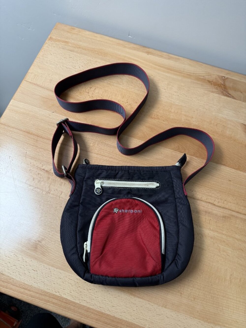 Sherpani Cappi Purse